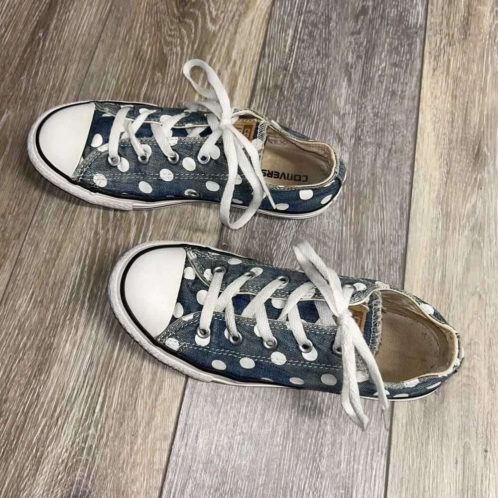 Converse previously owned